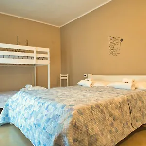 דירה Vanda Luxury House Near Gardaland And Garda, קסטלנואובו דל גארדה